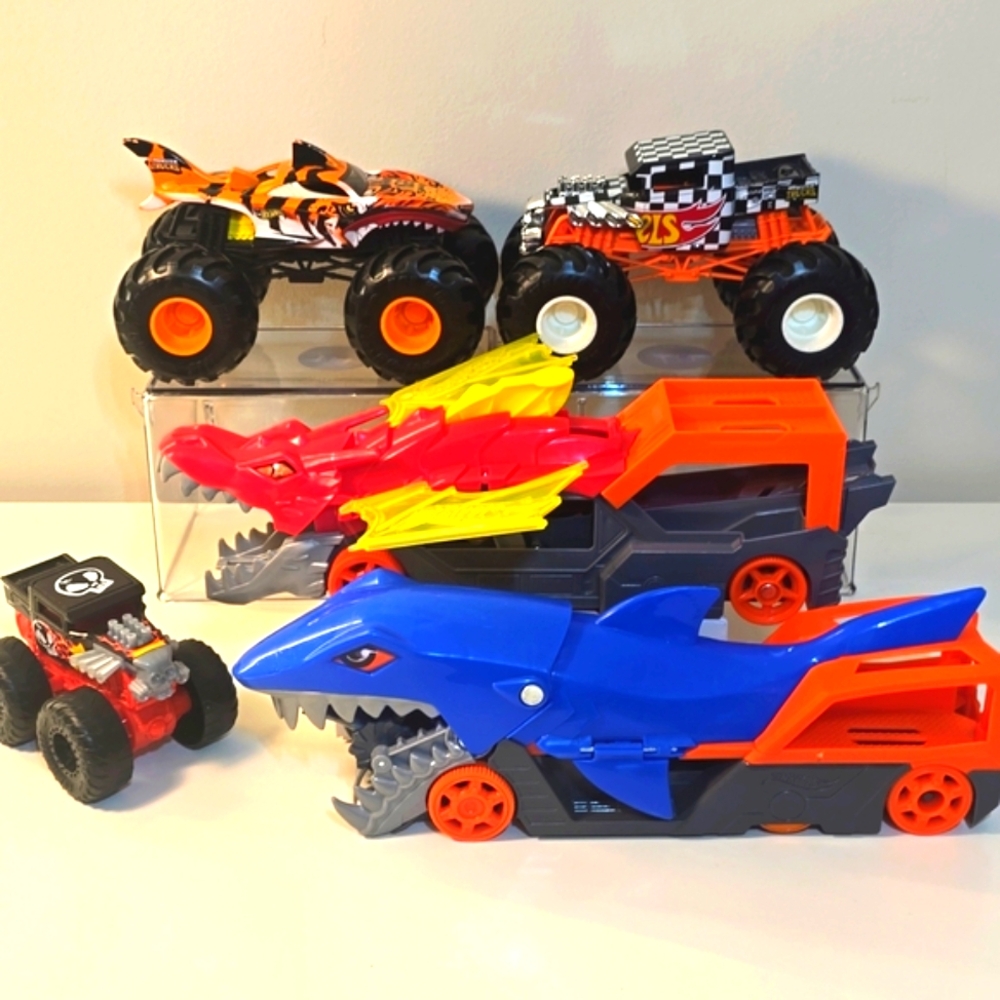 Hot Wheels Monster Trucks 1:24, 1:43, & Shark/Dragon Transporter Bundle